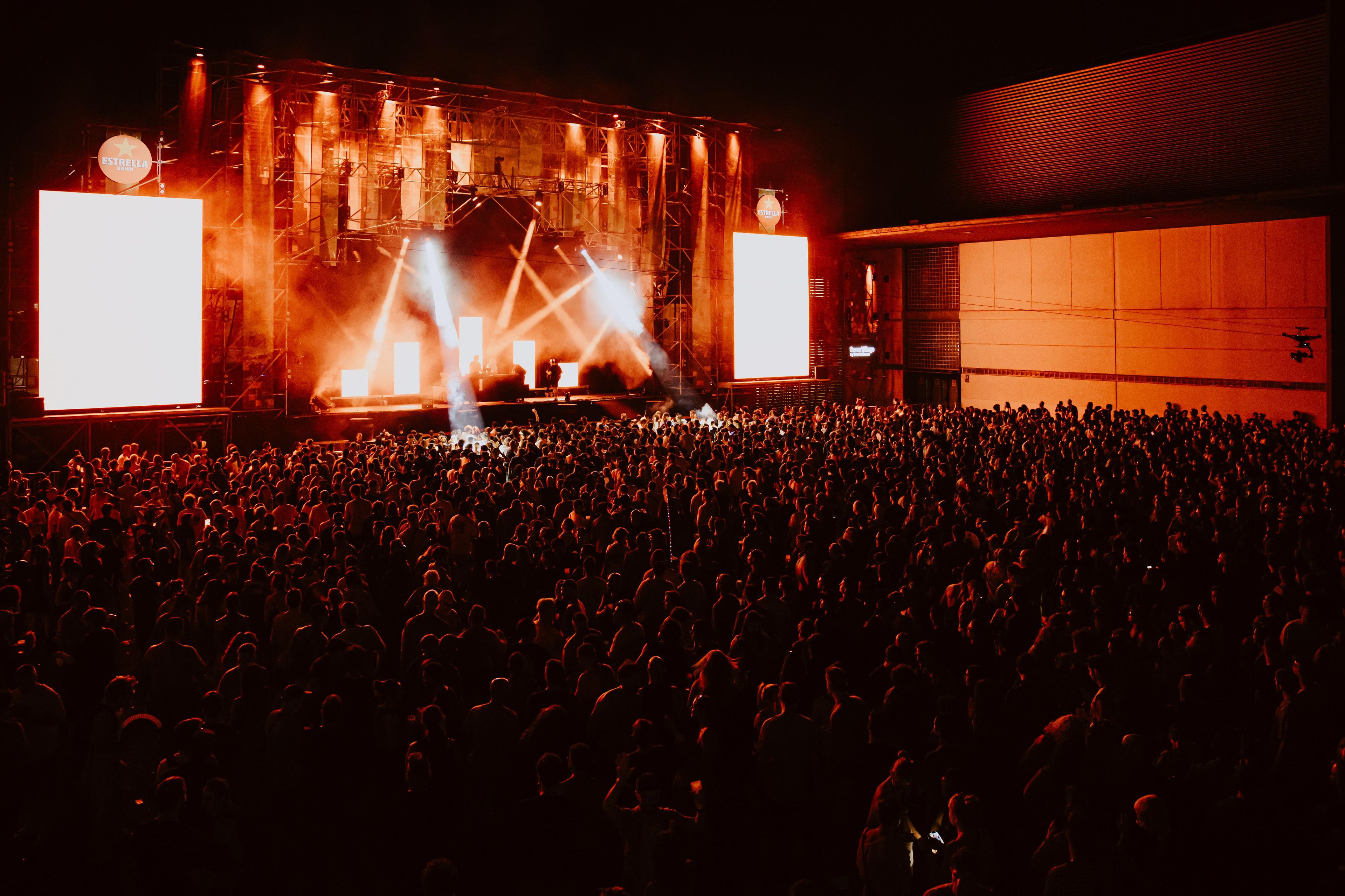 04_Foto_Sónar_GerdJansonb2bMarcelDettman_SónarPark_ClaraOrozco_-7.jpg